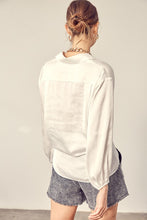 Load image into Gallery viewer, Front Tie Shirt
