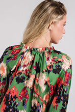 Load image into Gallery viewer, V-neck tie front blouse top
