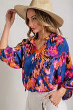 Load image into Gallery viewer, V-neck tie front blouse top
