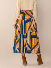 Load image into Gallery viewer, Ruched Elastic Waist Contrast Midi Skirt
